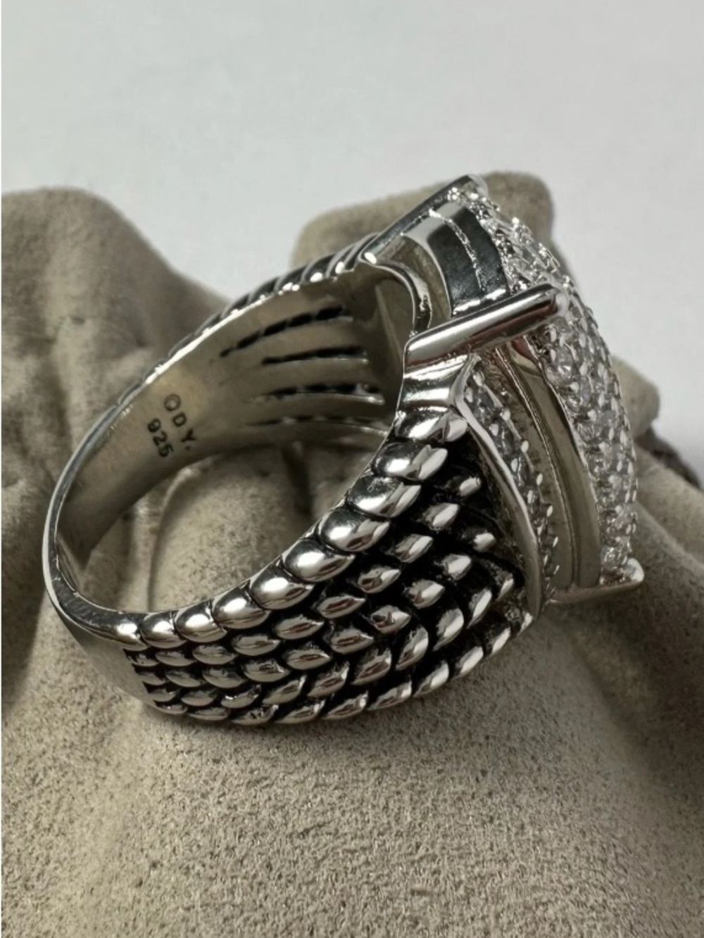 David Yurman Ring - Picture 5 of 7
